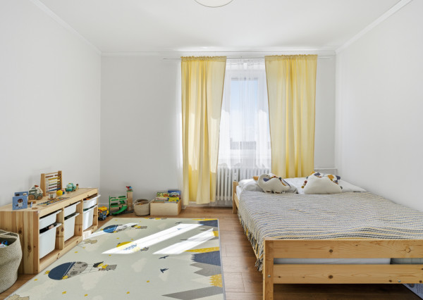 Na prenájom 3-izbový byt s balkónom v Rači