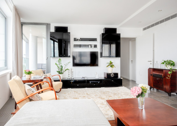 Prenájom - 3i byt s terasou a parkovacím státím v Eurovea