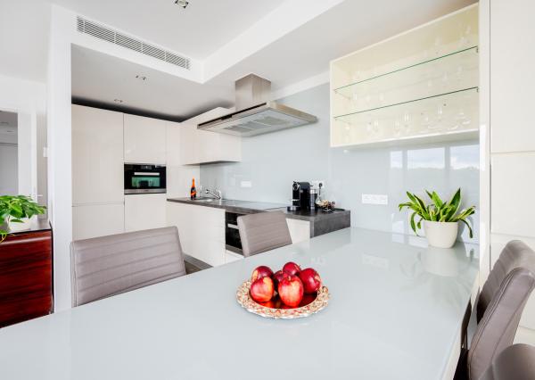 Prenájom - 3i byt s terasou a parkovacím státím v Eurovea