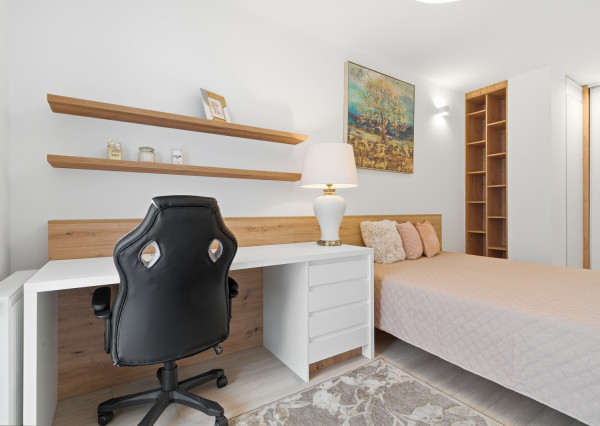 Na prenájom exkluzívny 2-izbový byt s balkónom v Bratislave