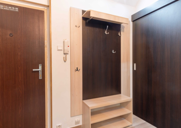 Na prenájom zariadený 2- izbovvý byt v Levoči