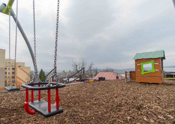 Na prenájom zariadený 2- izbovvý byt v Levoči