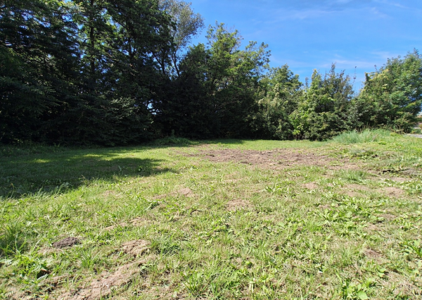 Na predaj pozemok v obci Veľké Držkovce