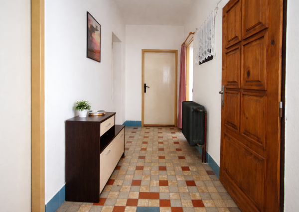 Na predaj čiastočne prerobený rodinný dom v obci Otrhánky