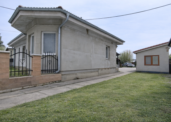 Na predaj čiastočne prerobený rodinný dom v Ruskovciach