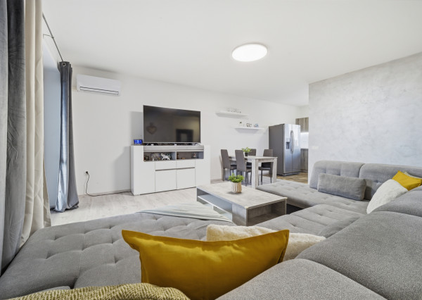 Na predaj rodinný dom s krásnou záhradou v obci Hrubý Šúr