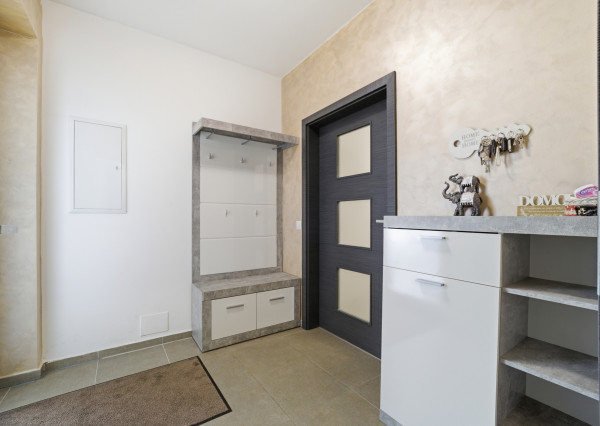 Na predaj rodinný dom s krásnou záhradou v obci Hrubý Šúr