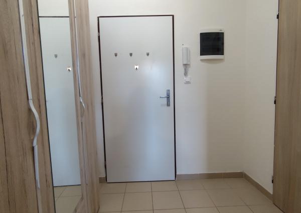 Na prenájom 1-izbový byt blízko Bánoviec nad Bebravou