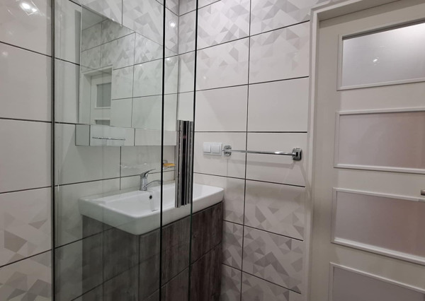 Na predaj čiastočne zariadený 2-izbový byt v Bánovciach nad Bebravou