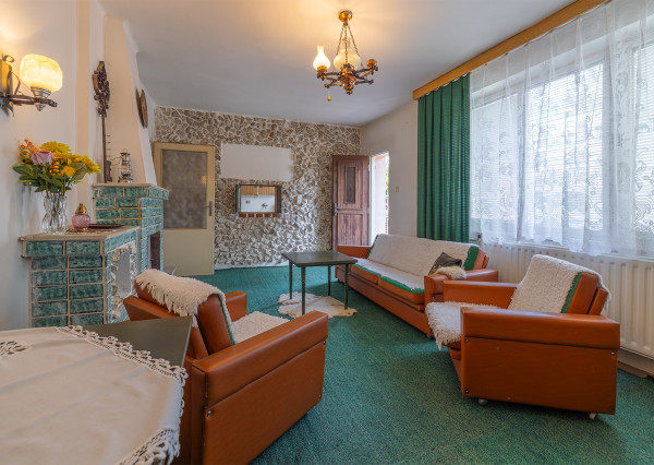 Na predaj viacgeneračný rodinný dom s potenciálom v Stropkove