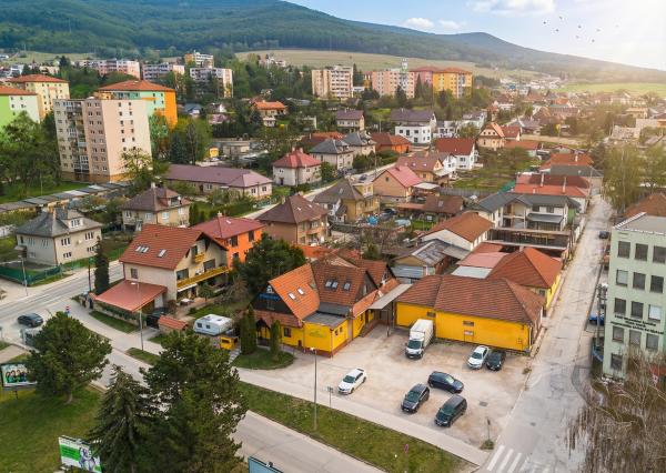 Na predaj komerčné priestory v Rožňave.