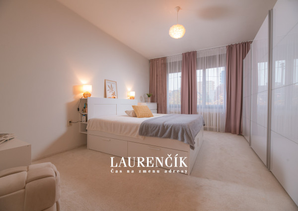 NA PREDAJ | RODINNÝ DOM VO VYHĽADÁVANEJ LOKALITE | TRENČÍN - KÚTY