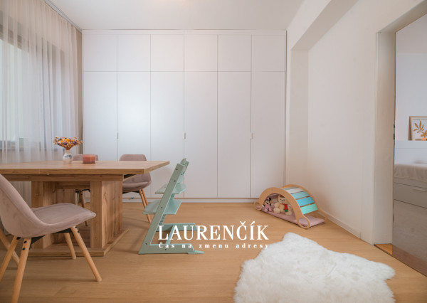 NA PREDAJ | RODINNÝ DOM VO VYHĽADÁVANEJ LOKALITE | TRENČÍN - KÚTY