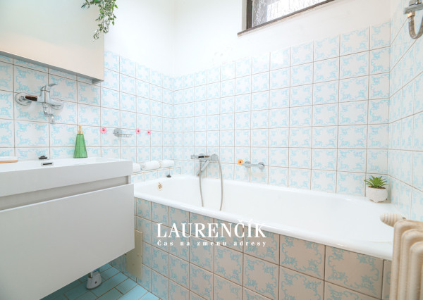 NA PREDAJ | RODINNÝ DOM VO VYHĽADÁVANEJ LOKALITE | TRENČÍN - KÚTY