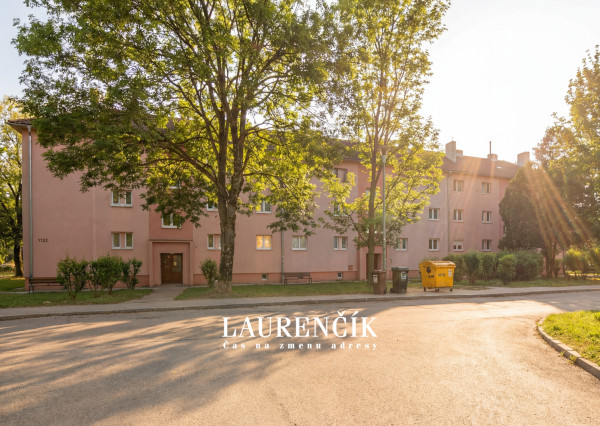 NA PREDAJ | 2 - IZBOVÝ BYT V TRENČÍNE, STROJÁRENSKÁ