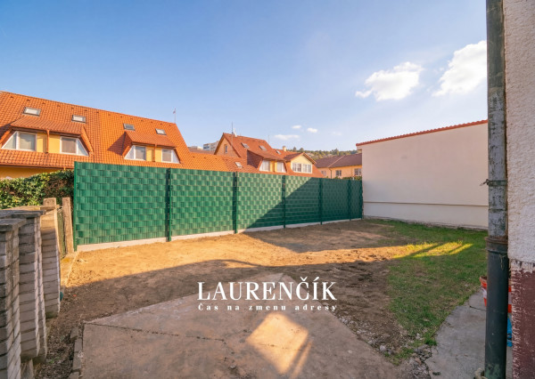 NA PREDAJ | RODINNÝ DOM V ŠIRŠOM CENTRE TRENČÍNA