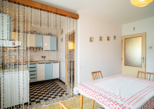 Na predaj samostatne stojaci rodinný dom v obci Veľké Leváre