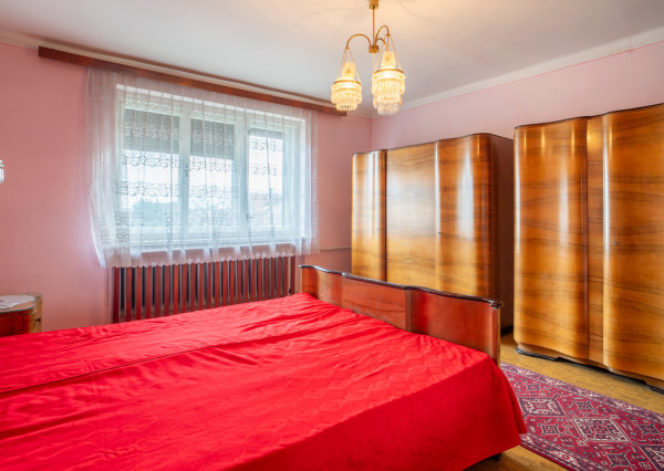 Na predaj samostatne stojaci rodinný dom v obci Veľké Leváre