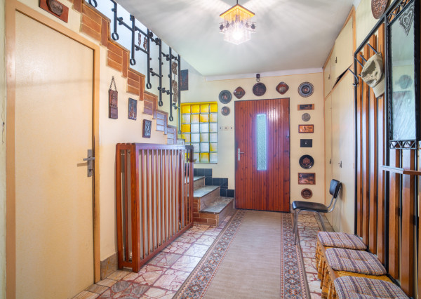 Na predaj samostatne stojaci rodinný dom v obci Veľké Leváre