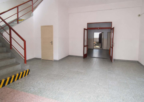 Na predaj budova pre podnikanie alebo investíciu v Bánovciach