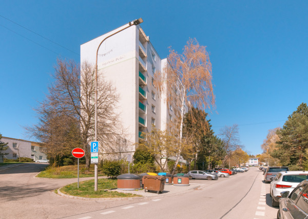 Na predaj 3izbový byt v pôvodnom stave v Trenčíne