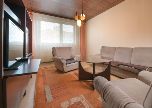 Na predaj 3izbový byt v pôvodnom stave v Trenčíne