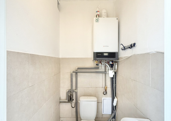 Prenájom - menší dom s terasou v Rovinke