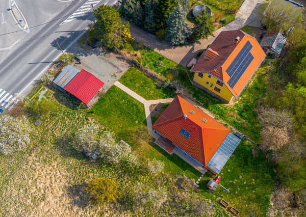 Na predaj čiastočne zariadený rodinný dom v obci Ďurďošík