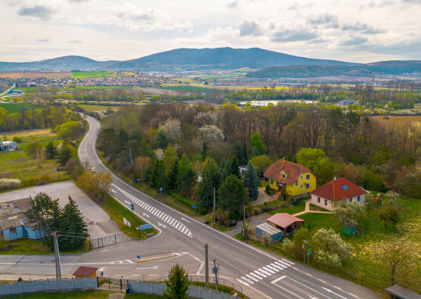 Na predaj čiastočne zariadený rodinný dom v obci Ďurďošík