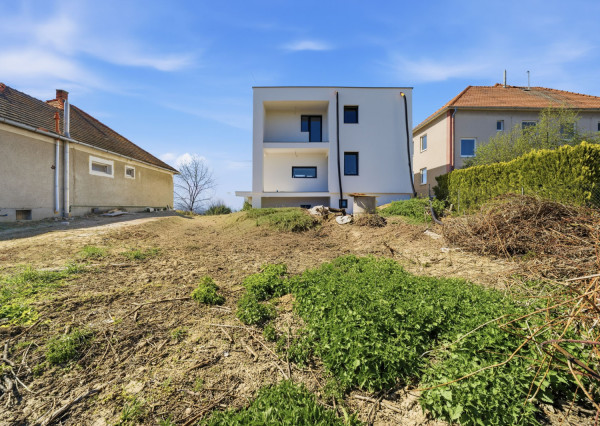 Na predaj rodinný dom v štandarde v Novej Vsi nad Žitavou