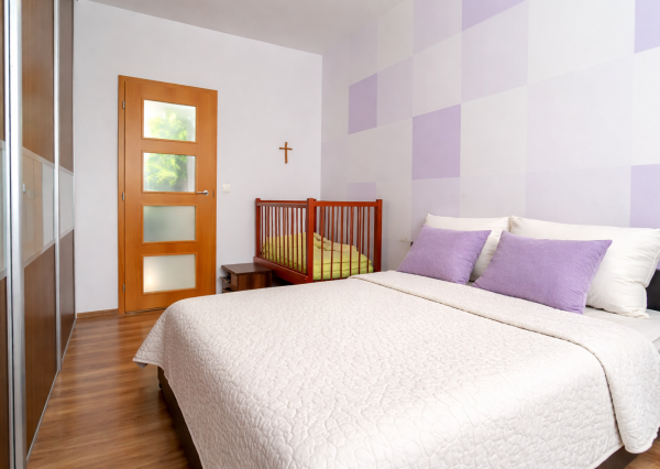 Na predaj kompletne zariadený 3-izbový byt v Bánovciach nad Bebravou