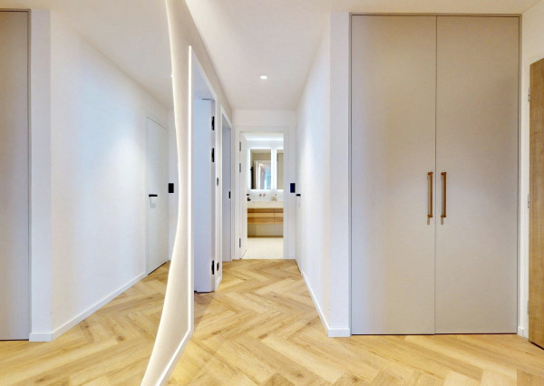 LUXUSNÝ 4i PENTHOUSE S ÚCHVATNOU TERASOU, panoramatickými výhľadmi a parkovaním
