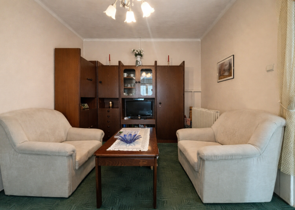 Na predaj 2-izbový rodinný dom v meste Trenčín - Kubrá