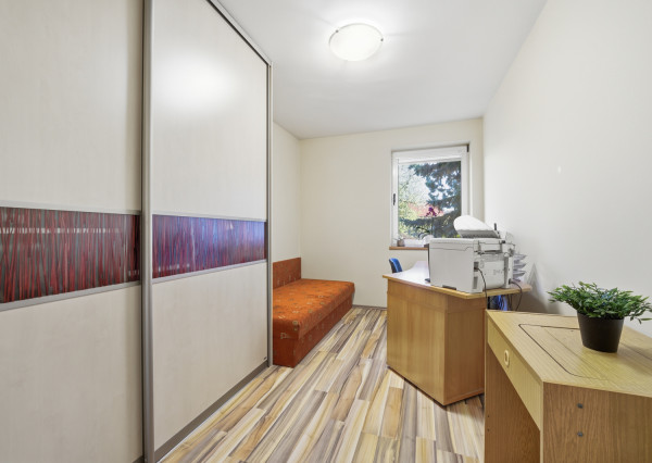 Na predaj samostatne stojaci 7-izbový rodinný dom v obci Jablonové