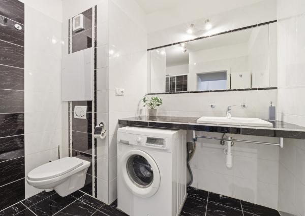 Na prenájom 3-izbový byt s loggiou v Ružinove