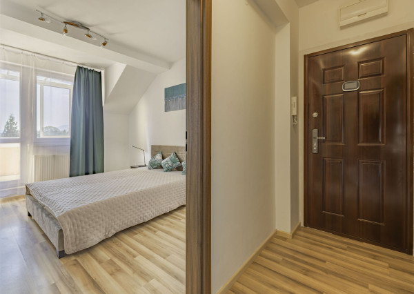 Na prenájom 2-izbový podkrovný byt s výhľadom v Prešove