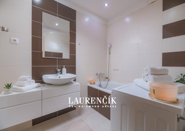 NA PREDAJ | DVOJGENERAČNÝ RODINNÝ DOM NITRIANSKE PRAVNO