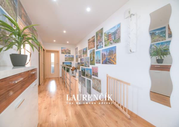 NA PREDAJ | DVOJGENERAČNÝ RODINNÝ DOM NITRIANSKE PRAVNO