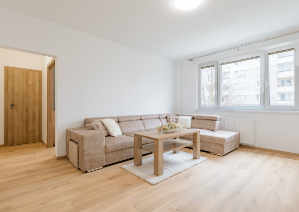 Na prenájom nový a zariadený 4-izbový byt v Žiline