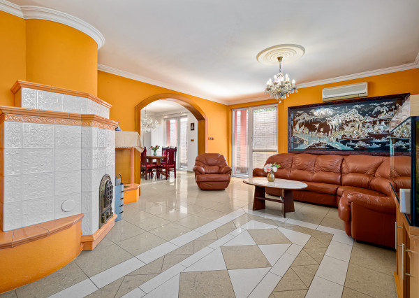 Na predaj 6-izbový rodinný dom s krásnou záhradou v Šamoríne