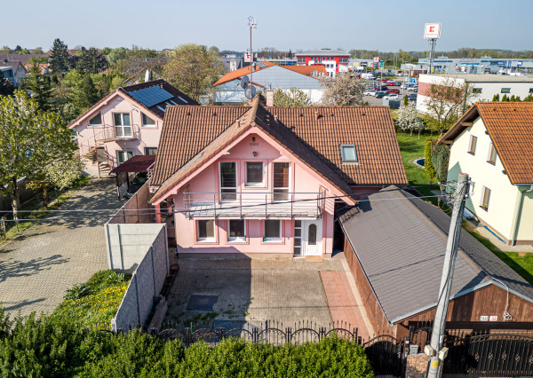 Na predaj 6-izbový rodinný dom s krásnou záhradou v Šamoríne