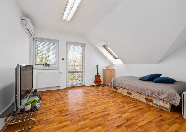 Na predaj 6-izbový rodinný dom s krásnou záhradou v Šamoríne