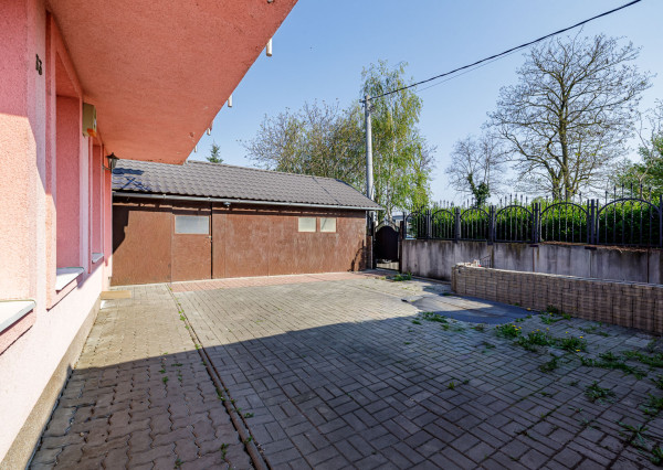 Na predaj 6-izbový rodinný dom s krásnou záhradou v Šamoríne