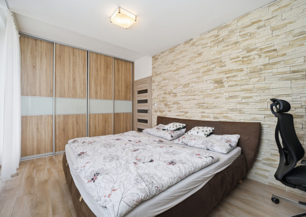 Na predaj 4-izbový byt v Stupave