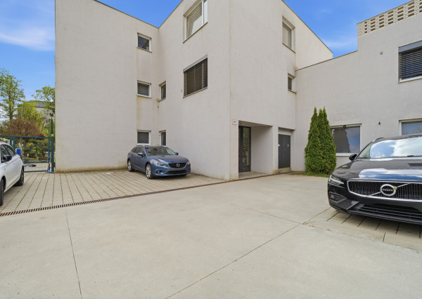 Na predaj 4-izbový byt v Stupave