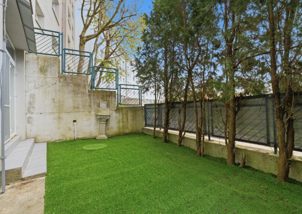 Na predaj kompletne zariadený 1-izbový byt v Bratislave - Dlhé Diely