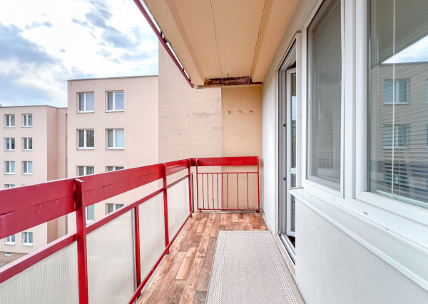 Na prenájom kompletne zrekonštruovaný 2-izbový byt v Trenčíne - Juh I