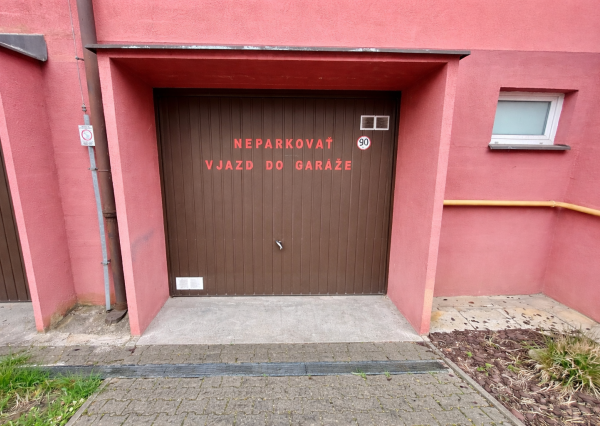 Na prenájom garáž v lokalite Žilina – Hájik