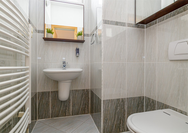 Na prenájom priestranný 5-izbový mezonet v Starom Meste