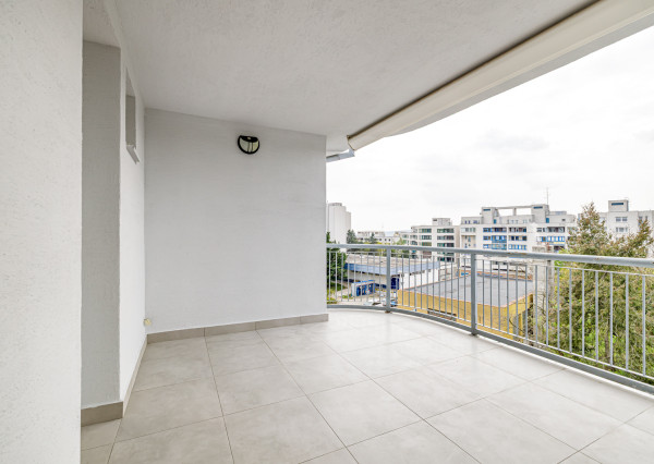 Na prenájom priestranný 5-izbový mezonet v Starom Meste